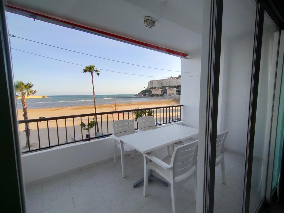 Apartamento céntrico en primera linea de playa Peñíscola Esterno foto