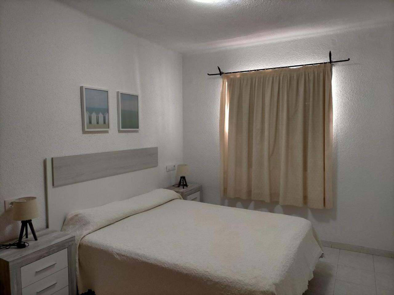 Apartamento céntrico en primera linea de playa Peñíscola Esterno foto